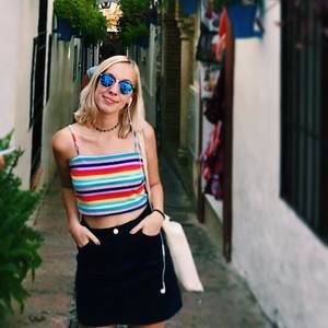 Meet your Posher, Anya